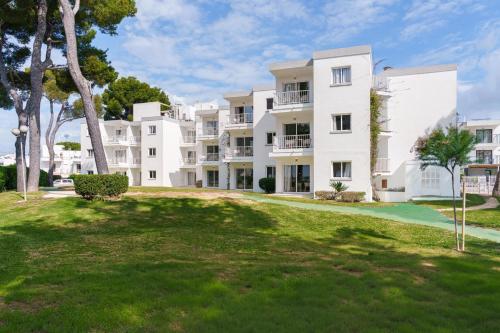 Apartamentos Caprice Playa de Alcudia - 숙소 외관
