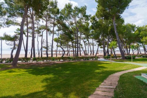 Apartamentos Caprice Playa de Alcudia - 해변