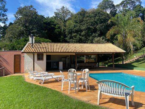Paraiso rural em Sousas com piscina e quadra near Nery Lanches