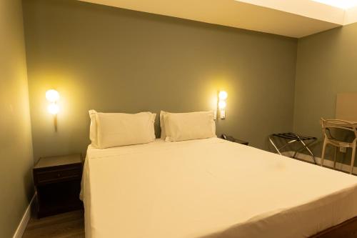 Double Room image 9