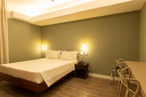 Double Room image 8