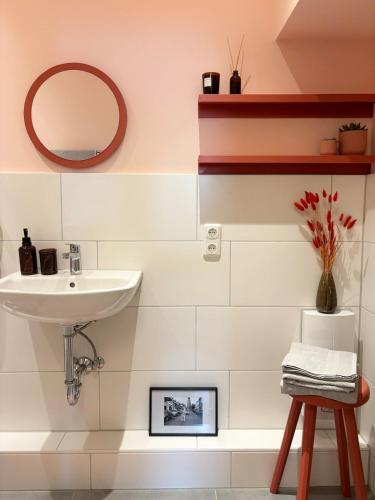 Studio Apartment in Hamburger Innenstadt am Park, Гамбург (фото 11)