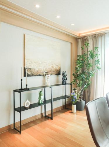 Mangwon local market 5mins, Hongdae, Airport Bus, Hanriver park 10mins 10ppl, Big family house 마포레스트, Soul (fotografie 2)