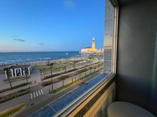 Spacious apartment beachfront city center 4