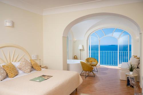 King Suite with Sea View