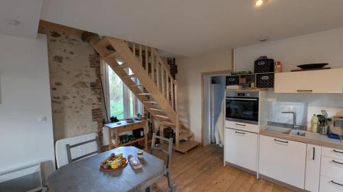 Charmante ancienne Gare Halte relais Bonsmoulins in 穆蘭拉馬爾克