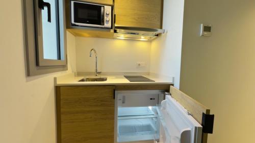 MYO Barcelona Hotel & Apartments in 卡斯特爾德費爾斯