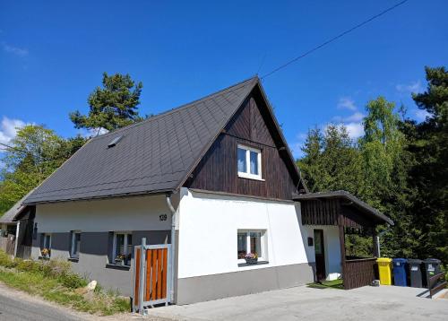 Viesnīcas āriene, Chalupa na lužické stezce (Chalupa na luzicke stezce) in Polevsko