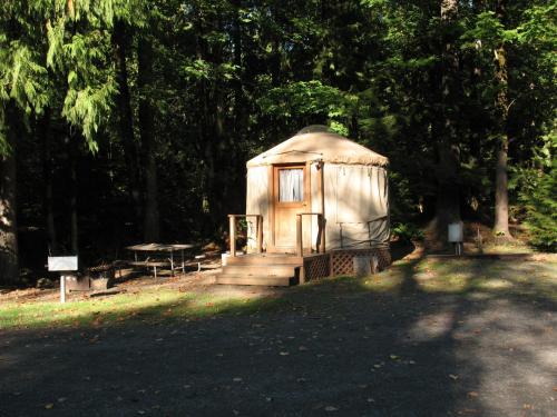 . Mount Hood Village Yurt 1
