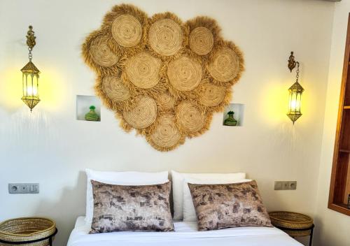 1 king bed, 2 twin beds