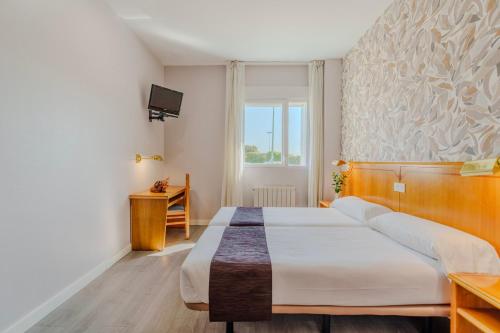 2 twin beds