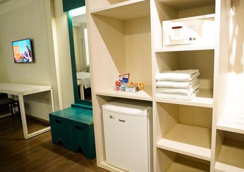 Premier Family Room - includes Hot Beach Water Park tickets image 10