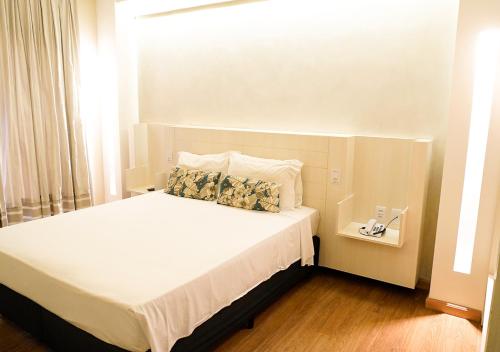 Premier Double Room - includes Hot Beach Water Park tickets image 4