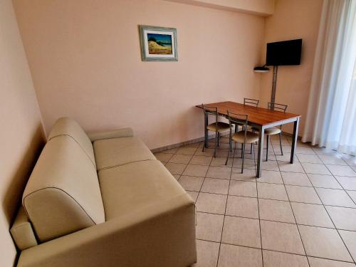 Two-Bedroom Apartment image 5