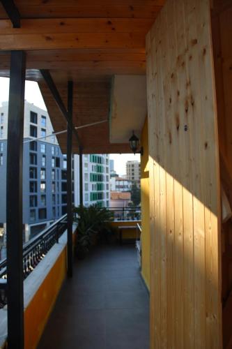 Cozy big apartment with balcony, Tirana (photo 6)