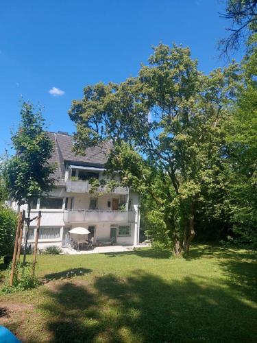 A szálláshely kívülről, 2-Zimmerwohnung, 80qm mit Terrasse und großem Garten bei Frankfurt am Main in Bad Vilbel