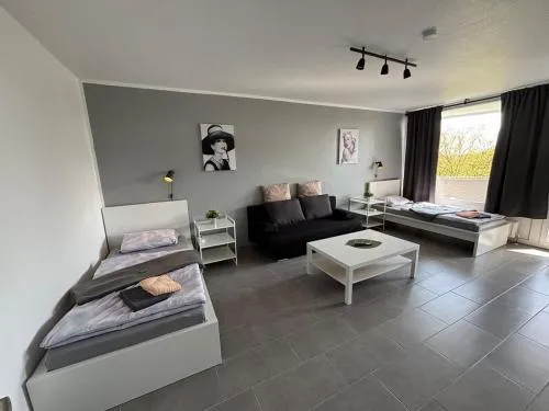 Moderne 3,5 Zimmer 85m2 & Balkon Wohnung in Duisburg, Deutschland