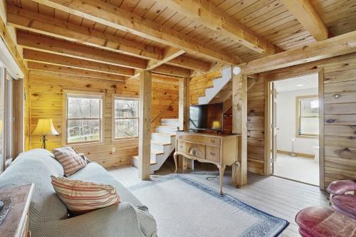 . Ridge View Cottage