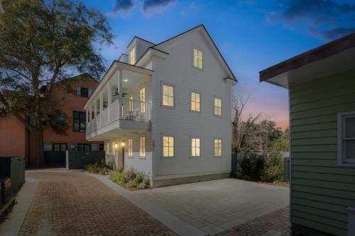 Luxurious Private Suites in Downtown Charleston in Charleston, USA