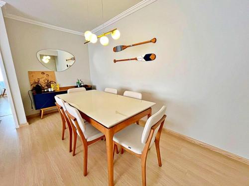 Facilities, Apartamento 100 metros Praia Pitangueiras Guaruja near Restaurante Fogao Caipira
