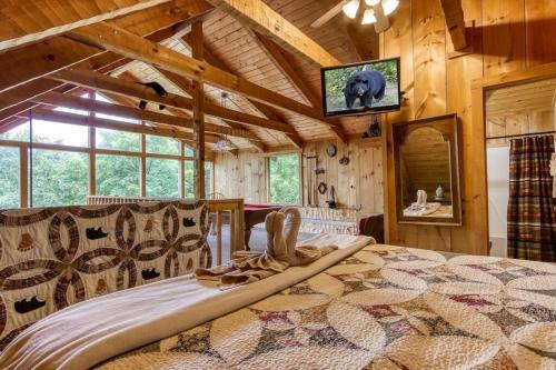 Just a Swingin by Avada Properties in Wears Valley (TN)