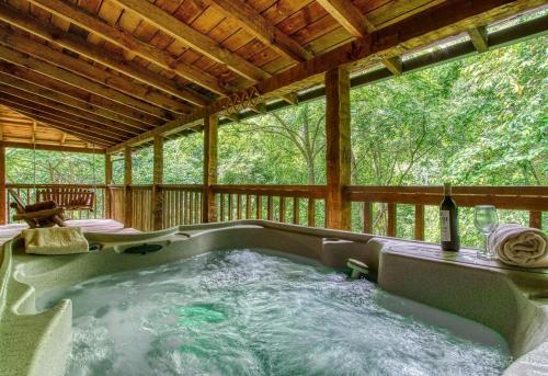 Just a Swingin by Avada Properties in Wears Valley (TN)