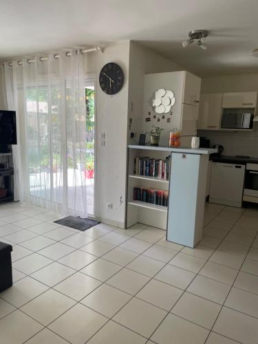 Appartement à Soulac-sur-mer, RDC jardin clos, Climatisé, Fibre avec Parking privé et piscine - Location saisonnière - Soulac-sur-Mer
