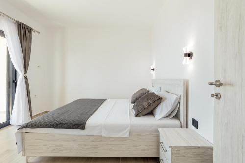 Apartment with Sea View image 10