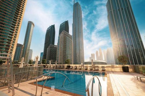 Burj Khalifa View and Dubai Mall Walk - 4BR 14 Guests, Dubai (photo 4)