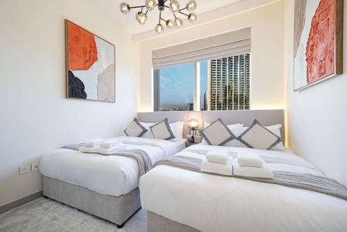 Burj Khalifa View and Dubai Mall Walk - 4BR 14 Guests, Dubai (photo 6)
