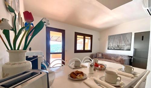 Sea Cottage overlooking Seagull Island in Costa Serena