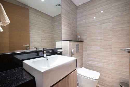 Mahogany 3 - 2BR 6 Guests - Pool & Prime Location - image 3
