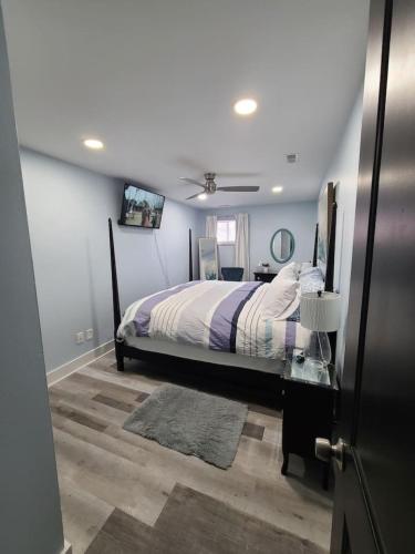 Charlies by the Bay Unit 1 - image 9