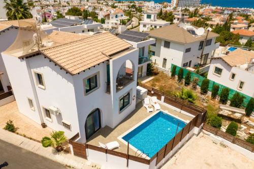 SunnyVillas 3BR Villa Private Pool AN2
