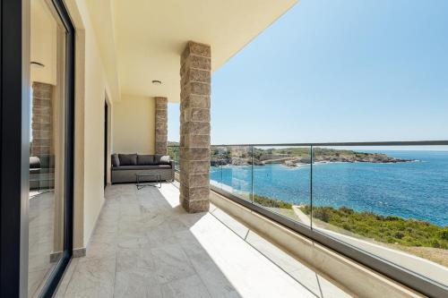 شرفة/ تراس, Veslo Sea Blue Apartments - Lustica in Rt Veslo