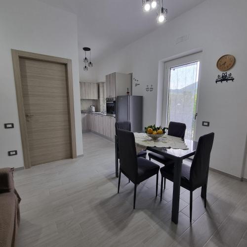 кухня, CASA VACANZE - Anna Holiday Home in Трамонті
