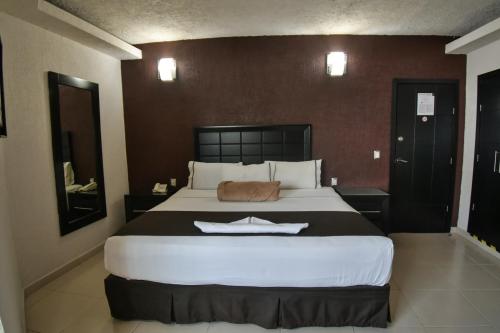 Superior King Room image 4