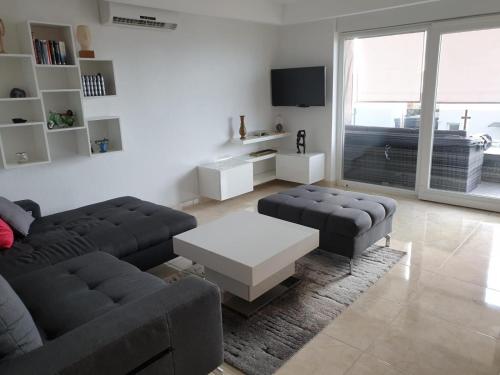 Apartment SaRa with pool in Sopaljska