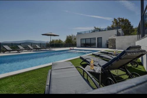 Villa Gold in Karakašica