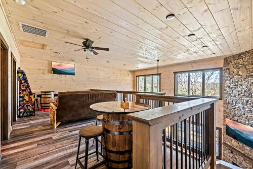 Cabin By The Creek by Avada Properties, Sevierville (Foto 7)