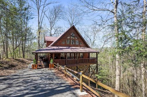 Bourbon Bear Lodge by Avada Properties