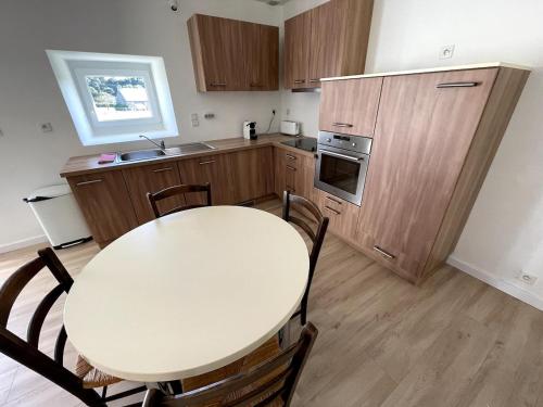 Longere avec Menhirs et Moutons Ouessant in Plouec-du-Trieux