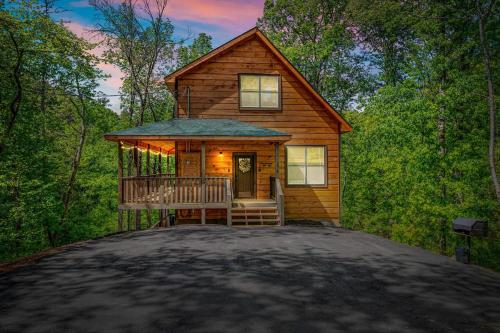 Bear Up There Cabin by Avada Properties
