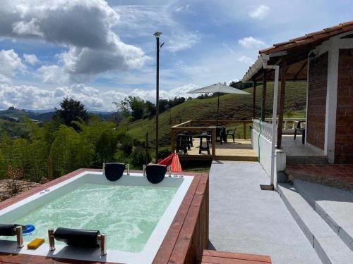 Hermosa Finca Con Piscina y Jacuzzi