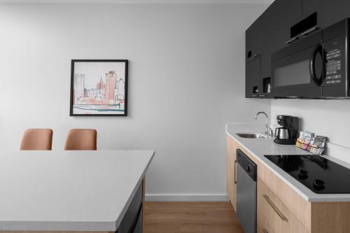 Hyatt House Pittsburgh South Side near Katonák és Matrózok Emlékterem