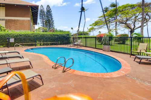Gorgeous Oceanfront Condo with Spectacular Views! - image 14