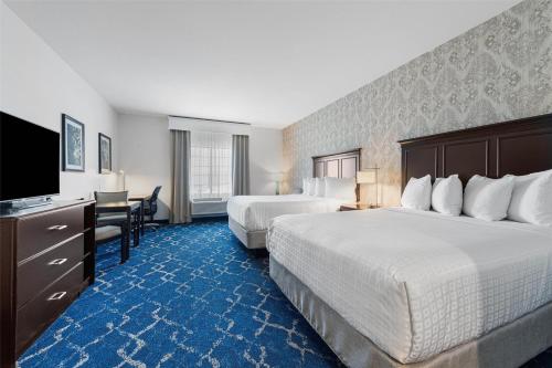 . Best Western Plus New Richmond Inn & Suites