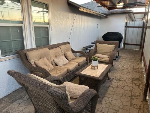 #1 - 5BR 1BA - Unit A - Private Entire Home - WiFi, Midland (foto 4)