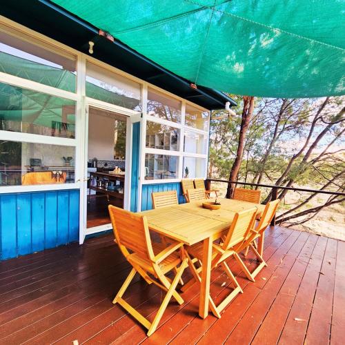Sunrise Cottage 'Guildford VIC' in Yandoit