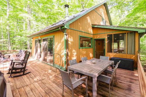 Exterior view, Redbird Haven in Berkeley Springs (WV)